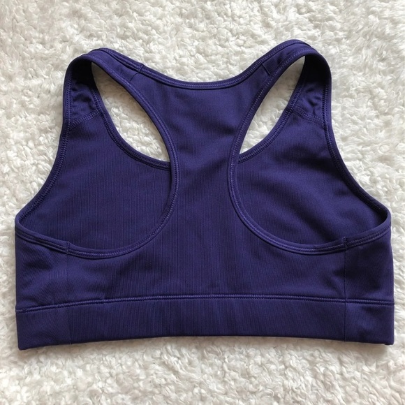 nike sports bra *sold - Picture 2 of 3